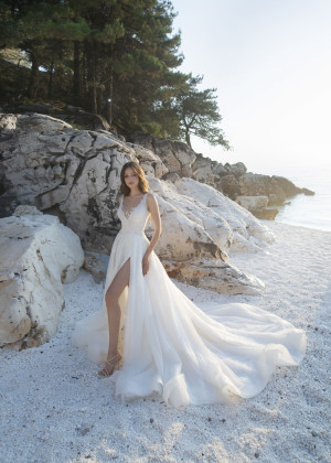 Beaded Ivory Lace Tulle V Back Slit Sexy Beach Wedding Dress